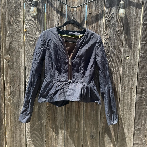Elie Tahari Denim-Like Navy Blue Peplum Full Zip Cotton Blazer Jacket size Small - Picture 1 of 7